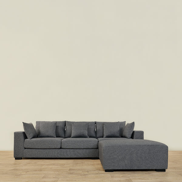 Mila <br> Sofa