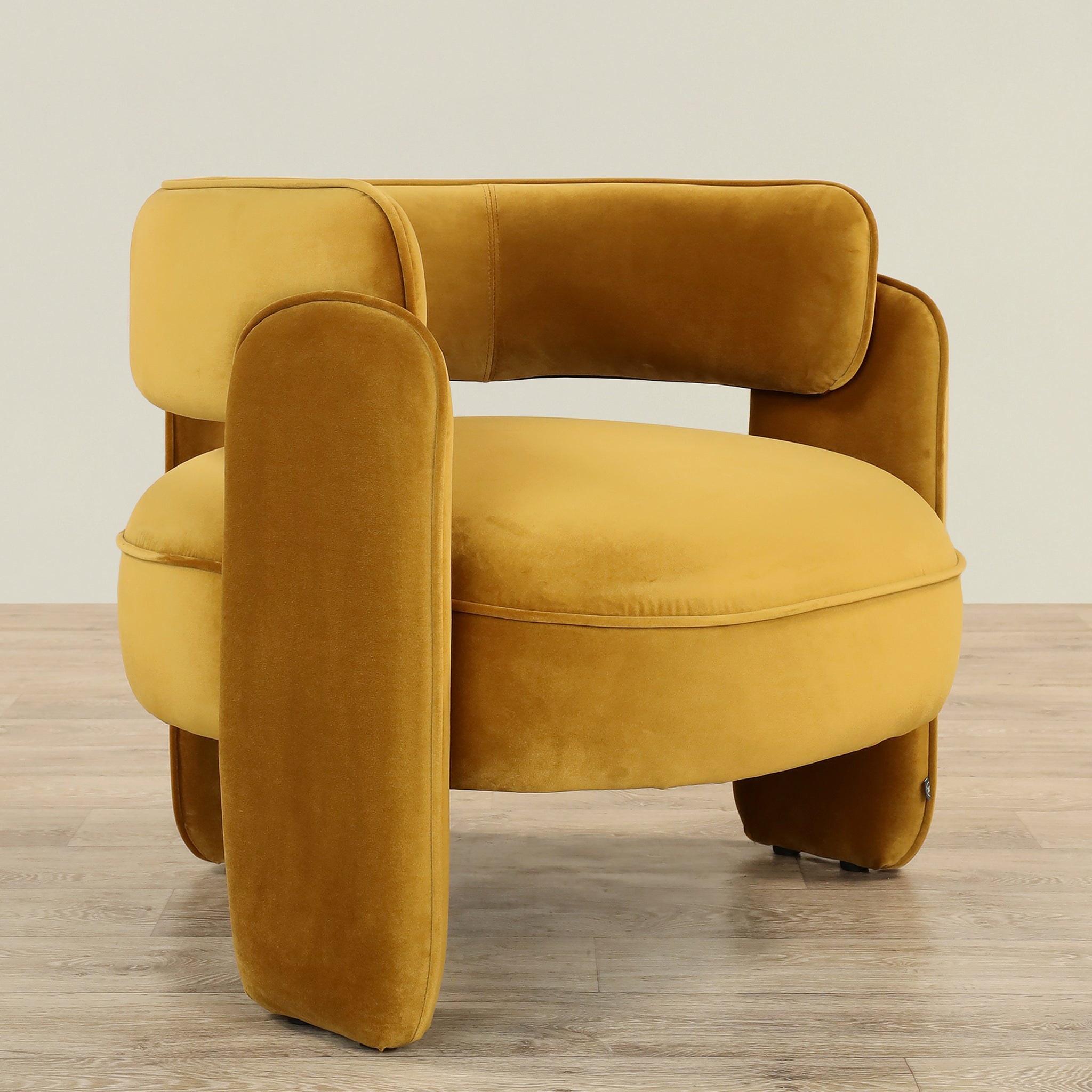 -Bassett Armchair Lounge Chair-Bloomr