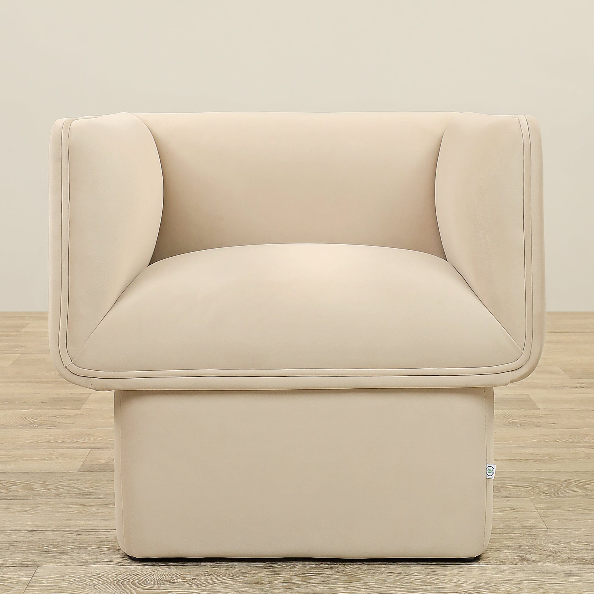 Chadron <br> Armchair Lounge Chair - Bloomr