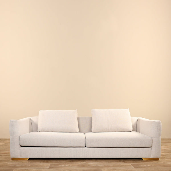 Maddox <br> Sofa - Bloomr